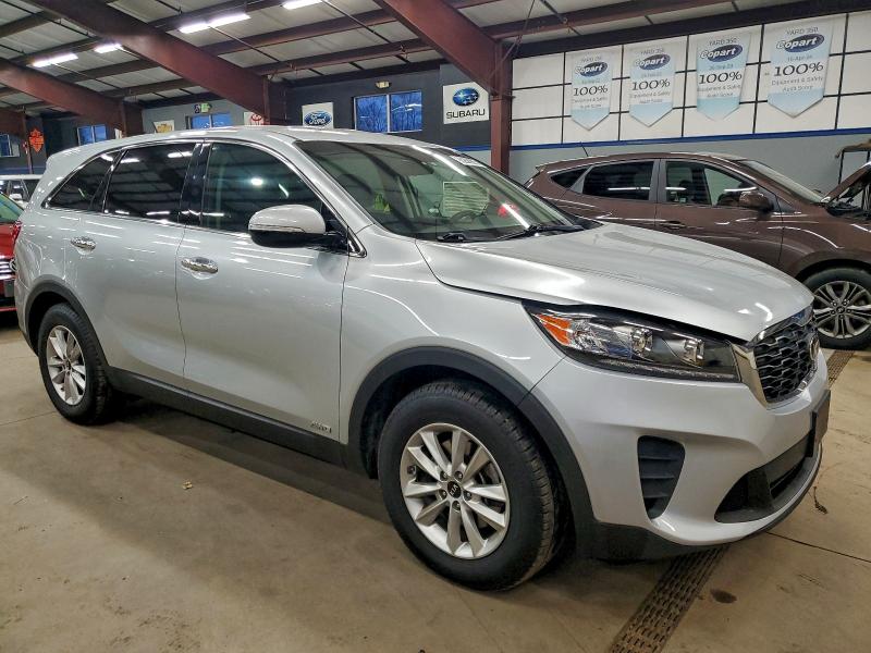 Photo 4 from auction – 2019 KIA SORENTO with VIN 5XYPGDA30KG552654