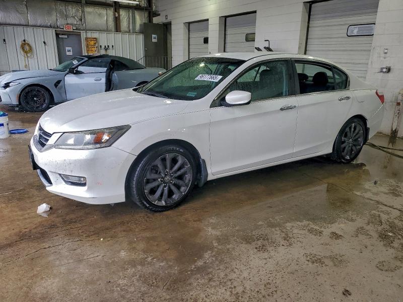 Photo 1 from auction – 2013 HONDA ACCORD SPO with VIN 1HGCR2F55DA024247