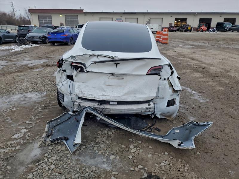 Photo 6 from auction – 2021 TESLA MODEL Y with VIN 5YJYGDEF3MF219982