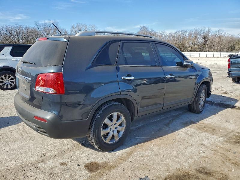 Photo 3 from auction – 2011 KIA SORENTO BA with VIN 5XYKT4A25BG143059