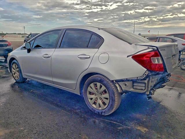 Photo 2 from auction – 2012 HONDA CIVIC LX with VIN 19XFB2F56CE045197