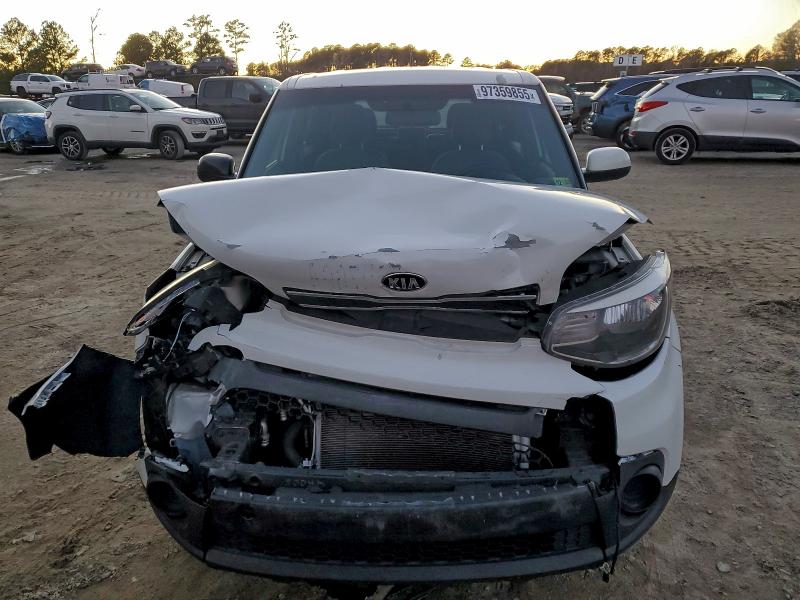 Photo 5 from auction – 2019 KIA SOUL with VIN KNDJN2A22K7664280