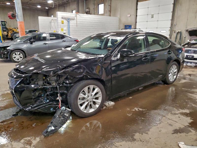 LEXUS ES 300H 2015 с VIN JTHBW1GG6F2090850 - Фото с аукциона