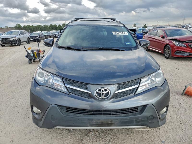 Photo 5 from auction – 2013 TOYOTA RAV4 XLE with VIN JTMWFREV6DD004750