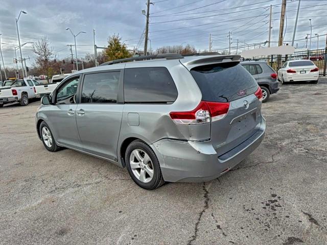 Photo 3 from auction – 2011 TOYOTA SIENNA LE with VIN 5TDKK3DCXBS117805