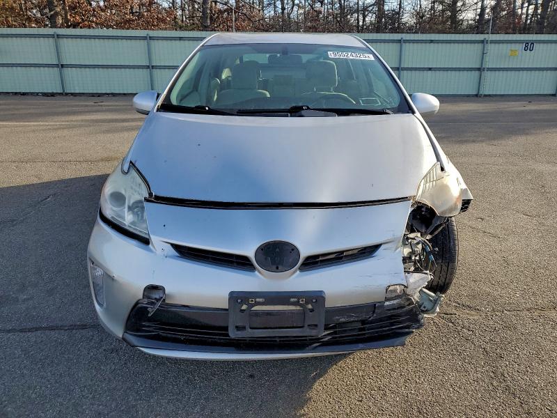 Photo 5 from auction – 2012 TOYOTA PRIUS with VIN JTDKN3DU1C1527729