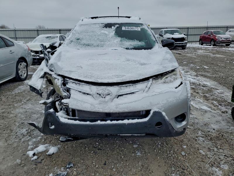 Photo 5 from auction – 2015 TOYOTA RAV4 LE with VIN 2T3BFREV0FW268759