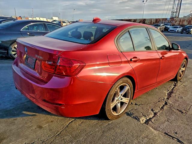 Photo 3 from auction – 2014 BMW 328 I with VIN WBA3A5C57EJ463881