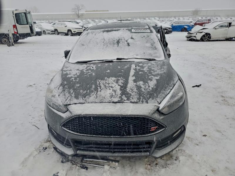 Photo 5 from auction – 2017 FORD FOCUS ST with VIN 1FADP3L93HL273698