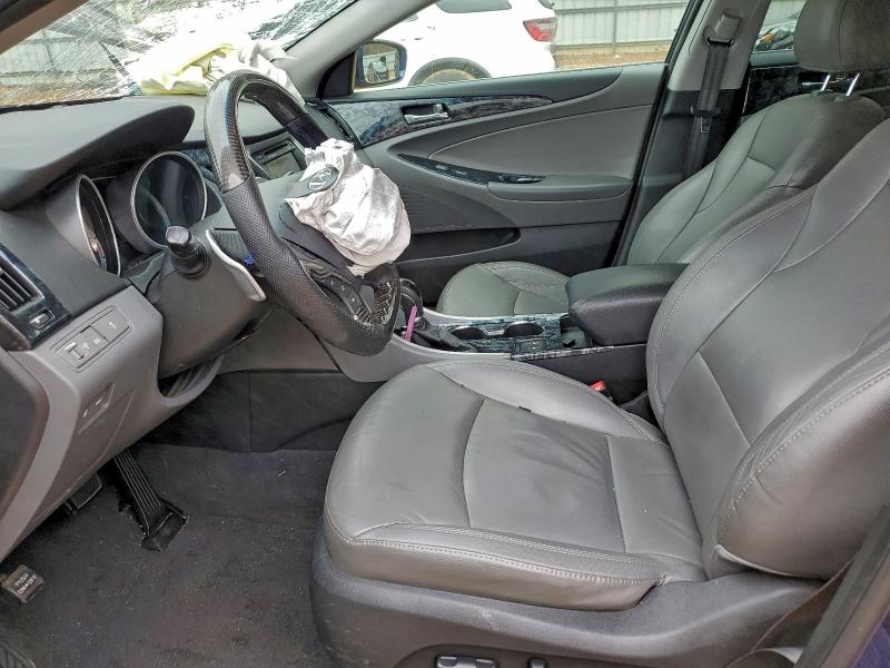 Photo 7 from auction – 2011 HYUNDAI SONATA SE with VIN 5NPEC4AB4BH223295