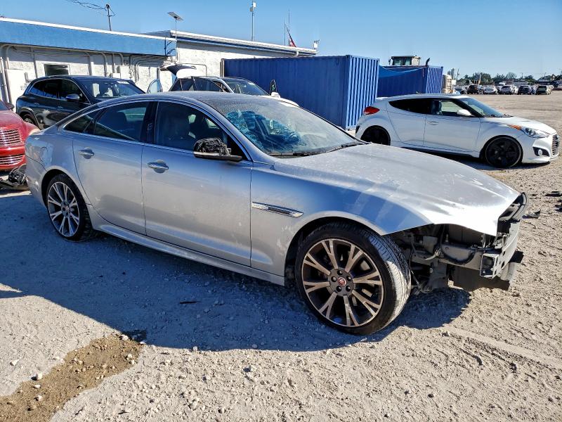 Photo 4 from auction – 2015 JAGUAR XJ with VIN SAJWJ1CD5F8V87142