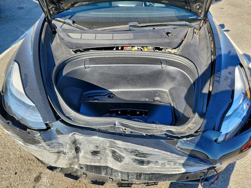 Photo 11 from auction – 2018 TESLA MODEL 3 with VIN 5YJ3E1EA1JF172997