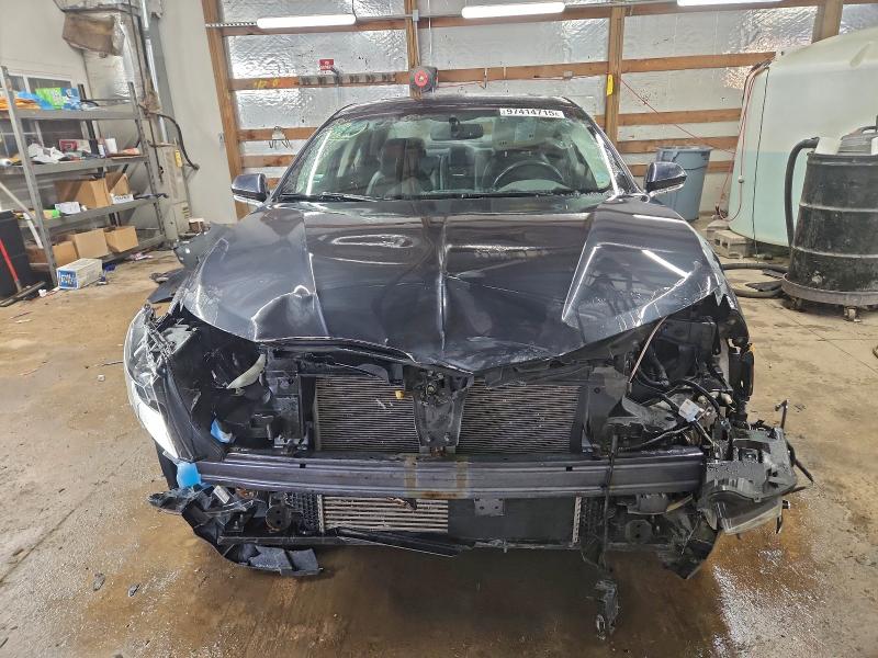 Photo 5 from auction – 2013 LINCOLN MKZ with VIN 3LN6L2G95DR826135