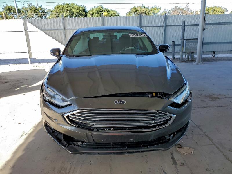 Photo 5 from auction – 2017 FORD FUSION SE with VIN 3FA6P0H99HR204094