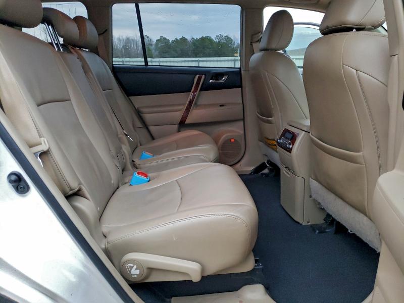 Photo 11 from auction – 2013 TOYOTA HIGHLANDER with VIN 5TDDK3EH9DS188676