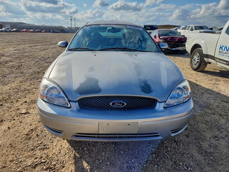 Photo 5 from auction – 2005 FORD TAURUS SEL with VIN 1FAFP56U95A293630