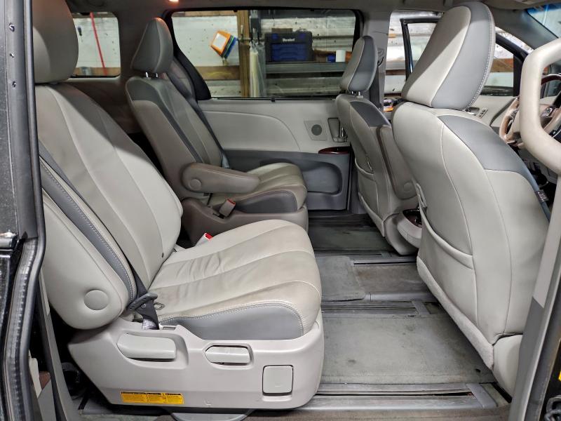 Photo 11 from auction – 2014 TOYOTA SIENNA XLE with VIN 5TDYK3DCXES486548