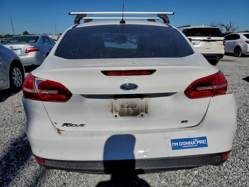 Photo 6 from auction – 2015 FORD FOCUS S with VIN 1FADP3E25FL339150