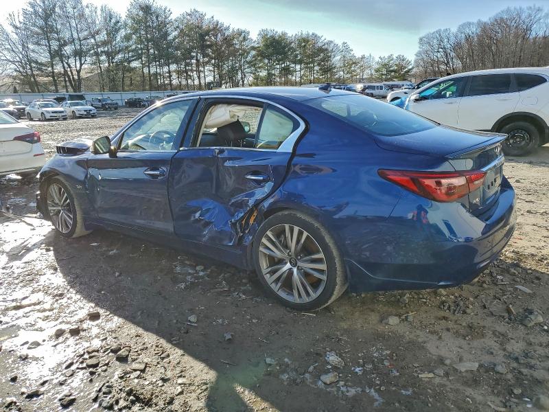 Photo 2 from auction – 2019 INFINITI Q50 with VIN JN1EV7AR2KM592013