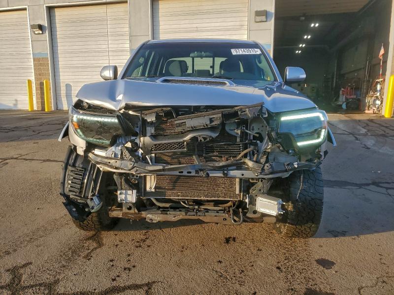 Photo 5 from auction – 2014 TOYOTA TACOMA DOU with VIN 3TMMU4FN0EM063510