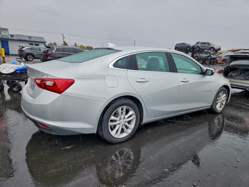 Photo 3 from auction – 2016 CHEVROLET MALIBU LT with VIN 1G1ZE5ST6GF298423