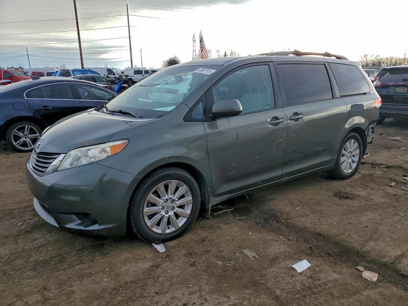 TOYOTA SIENNA LE 2011 with VIN 5TDJK3DC8BS016077 - Photo from auction