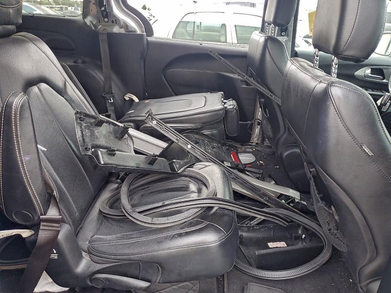 Zdjęcie 11 z aukcji – 2018 CHRYSLER PACIFICA T z VIN 2C4RC1BG4JR351421