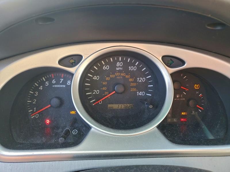 Photo 9 from auction – 2004 TOYOTA HIGHLANDER with VIN JTEEP21A340046153