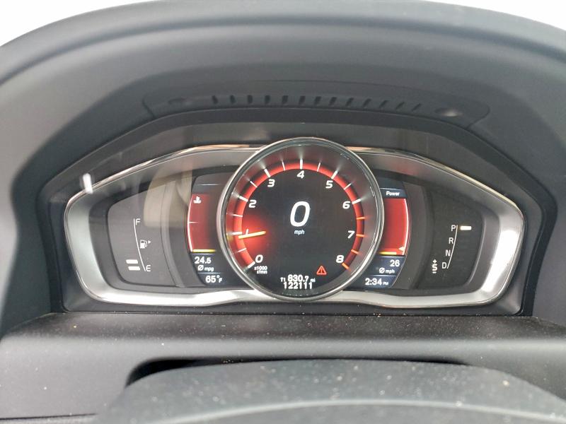 Photo 9 from auction – 2016 VOLVO XC60 T5 PR with VIN YV440MDK9G2910844