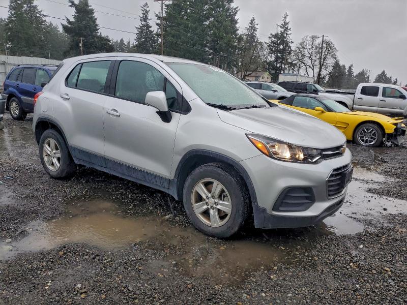 Zdjęcie 4 z aukcji – 2017 CHEVROLET TRAX LS z VIN KL7CJNSB6HB068239