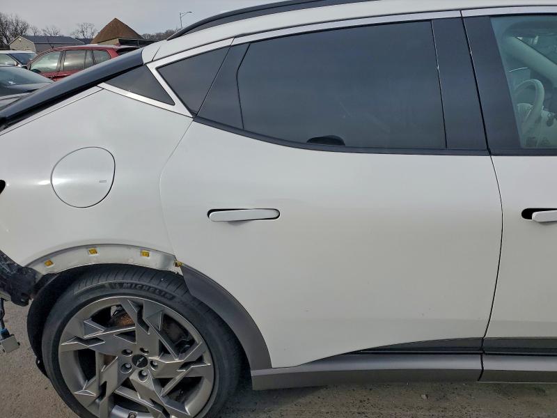 Photo 10 from auction – 2024 GENESIS GV60 PERFO with VIN KMUKEDSB7RU021706