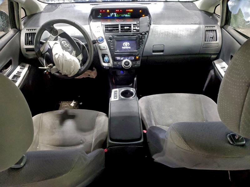 Photo 8 from auction – 2012 TOYOTA PRIUS V with VIN JTDZN3EU3C3139838