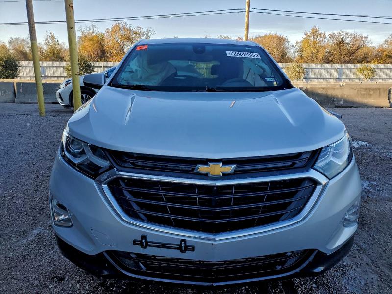 Photo 5 from auction – 2020 CHEVROLET EQUINOX LT with VIN 3GNAXJEV3LS684797