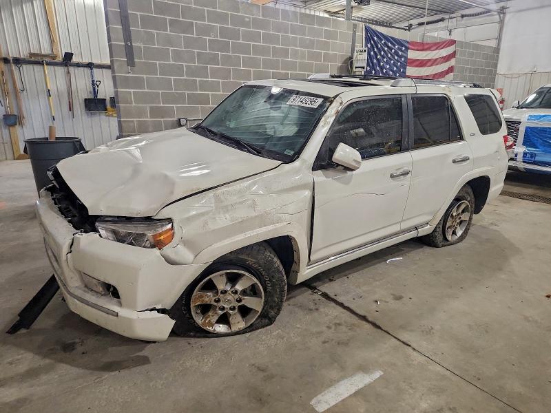 TOYOTA 4RUNNER SR 2010 with VIN JTEBU5JR1A5017543 - Photo from auction