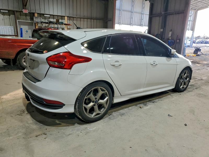 Photo 3 from auction – 2017 FORD FOCUS ST with VIN 1FADP3L99HL343253