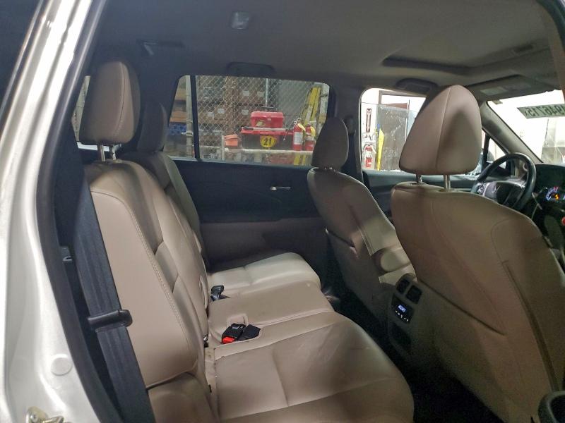 Photo 11 from auction – 2016 HONDA PILOT EXLN with VIN 5FNYF5H7XGB040064