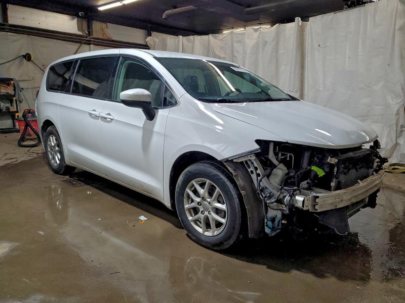 Photo 4 from auction – 2020 CHRYSLER VOYAGER LX with VIN 2C4RC1CG9LR159266