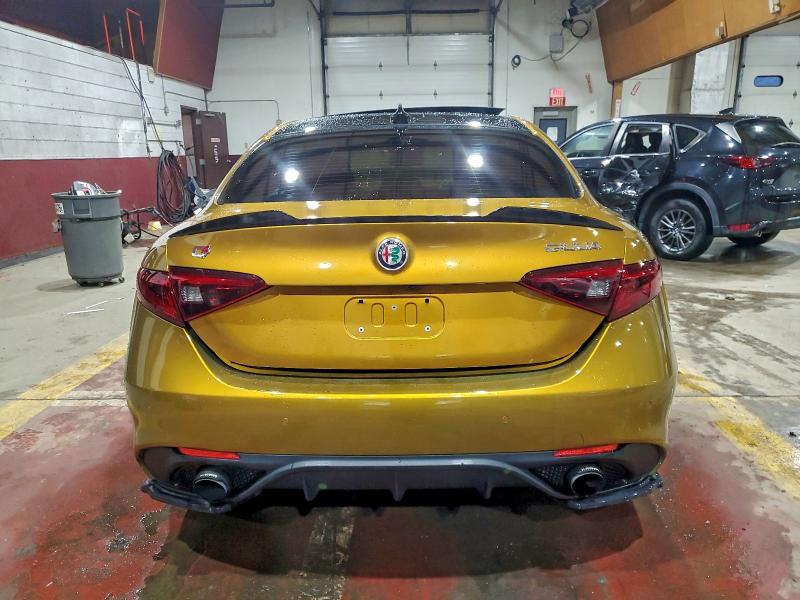 Photo 6 from auction – 2022 ALFA ROMEO GIULIA SUP with VIN ZARFANBN5N7660052