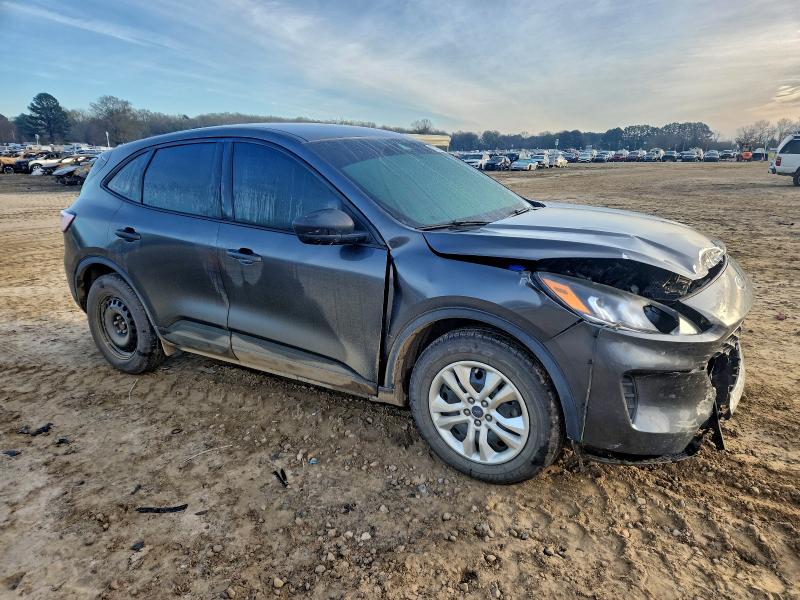 Photo 4 from auction – 2020 FORD ESCAPE with VIN 1FMCU0F69LUC49189