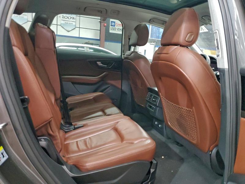 Photo 11 from auction – 2019 AUDI Q7 PREMIUM with VIN WA1LAAF71KD009669