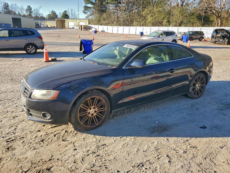 AUDI A5 PREMIUM 2011 with VIN WAULFAFR6BA082821 - Photo from auction