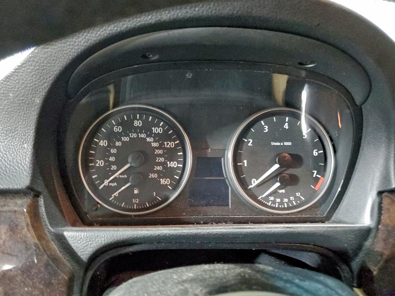 Photo 9 from auction – 2006 BMW 325 with VIN WBAVB13566KX66466