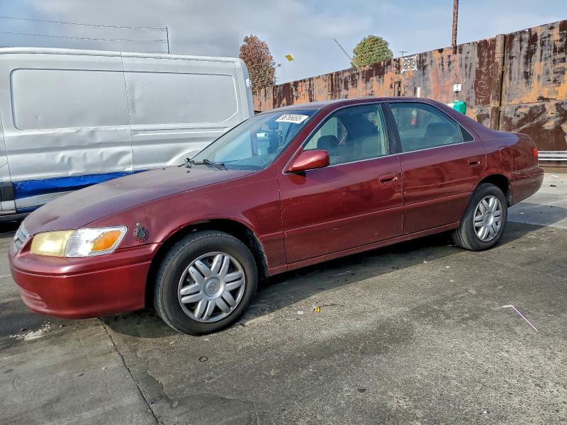 TOYOTA CAMRY CE 2000 with VIN JT2BF22K6Y0257279 - Photo from auction