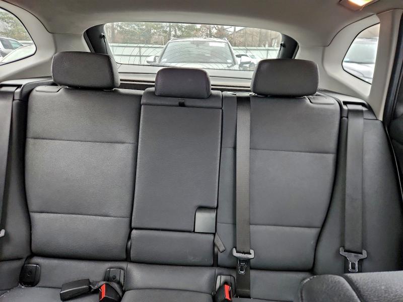Photo 10 from auction – 2015 BMW X1 XDRIVE2 with VIN WBAVL1C58FVY25190