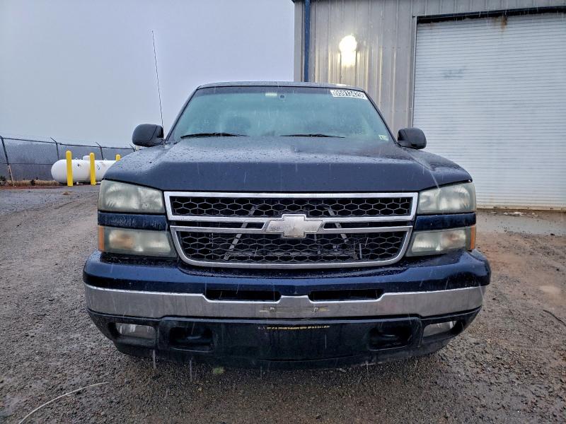 Photo 5 from auction – 2006 CHEVROLET SILVERADO with VIN 1GCEK19B26Z152554