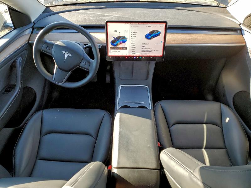 Photo 8 from auction – 2025 TESLA MODEL Y with VIN 7SAYGDED2SA374275