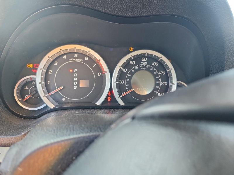 Photo 9 from auction – 2010 ACURA TSX with VIN JH4CU4F64AC002837