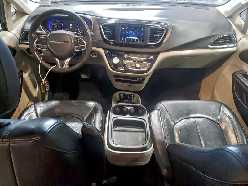 Photo 8 from auction – 2018 CHRYSLER 200 S with VIN 2C4RC1BG1JR274247