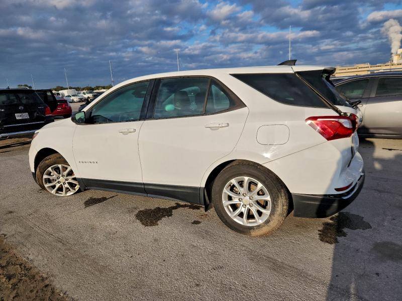 Photo 2 from auction – 2018 CHEVROLET EQUINOX LS with VIN 2GNAXHEV5J6295860