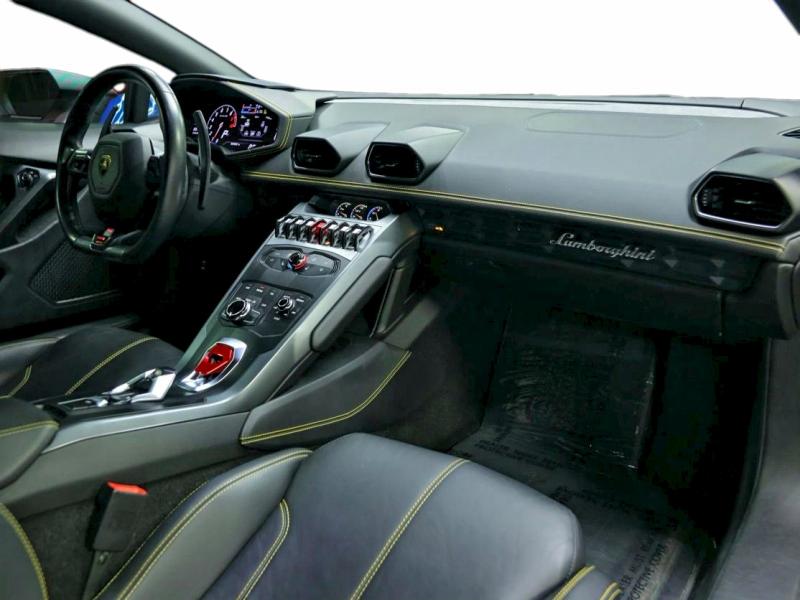 Photo 9 from auction – 2015 LAMBORGHINI HURACAN with VIN ZHWUC1ZF3FLA03451